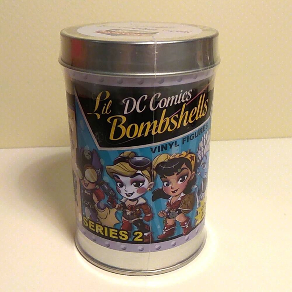 Lil DC Comics Bombshells Vinyl Figure